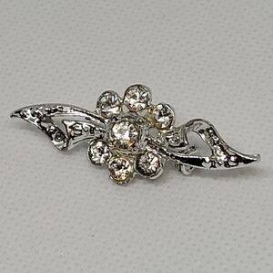 BEAUTIFUL Dainty Rhinestone Costume Brooch